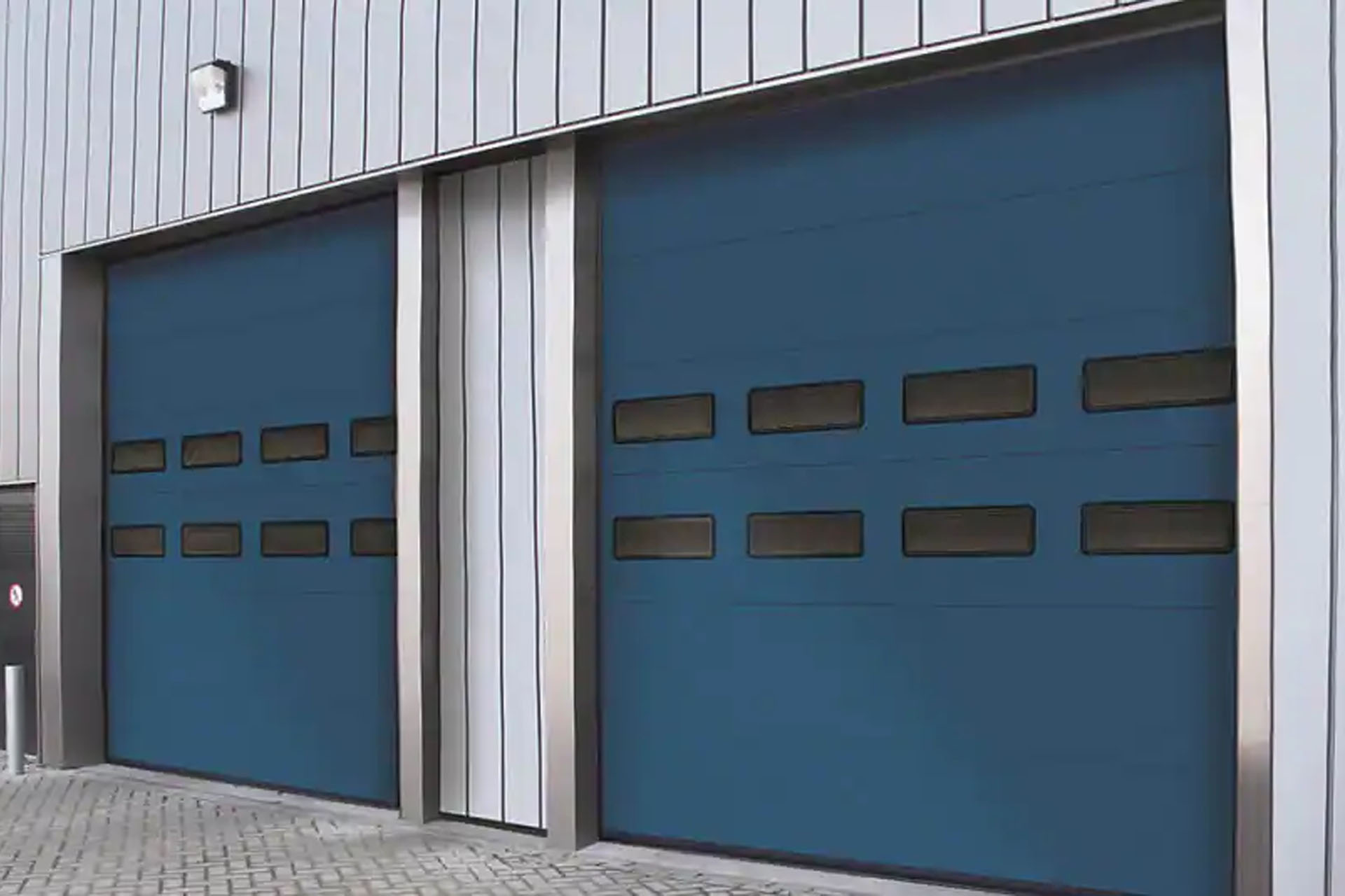 SECTIONAL OVERHEAD DOORS